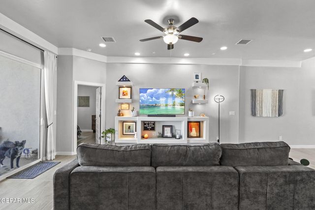 2332 TIERRA DELMONTE Drive, El Paso, TX 79938
