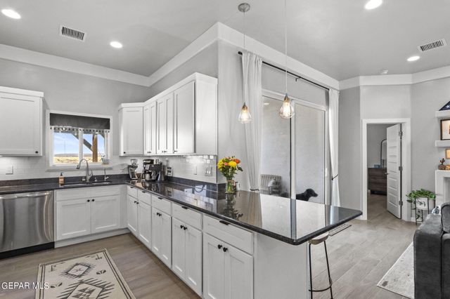 2332 TIERRA DELMONTE Drive, El Paso, TX 79938