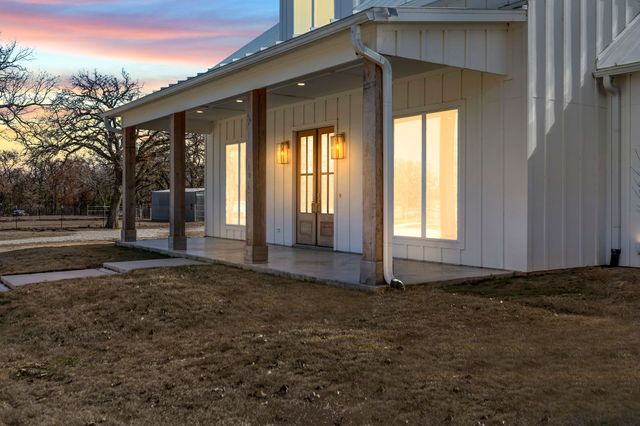 1326 Lynch Crossing Boulevard, Whitesboro, TX 76273