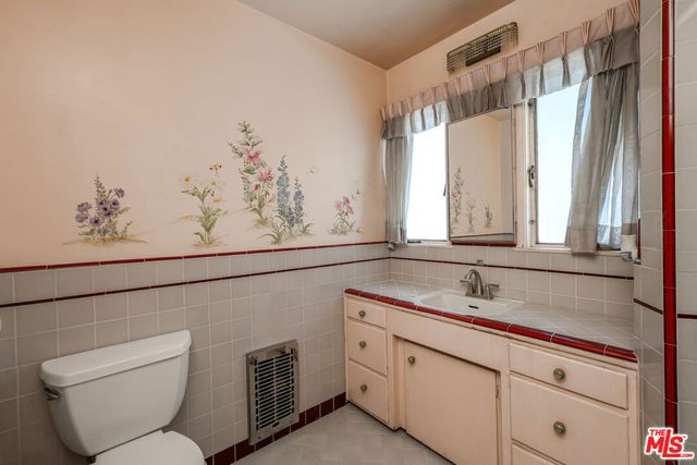 1613 San Gabriel Avenue, Glendale, CA 91208