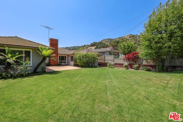 1613 San Gabriel Avenue, Glendale, CA 91208