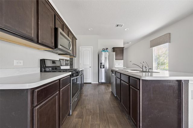 14432 Sugar Pines Drive, Conroe, TX 77302