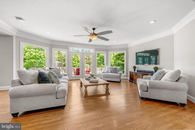 22248 VAL VARAITA DR, Ashburn, VA 20148