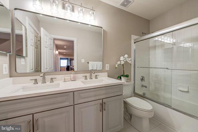 22248 VAL VARAITA DR, Ashburn, VA 20148