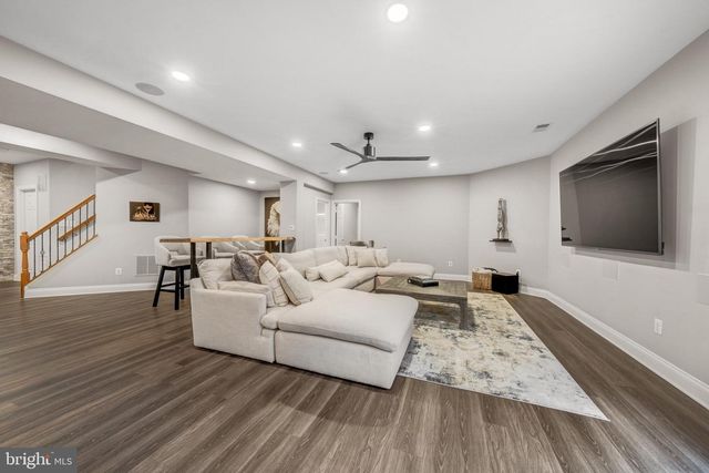 22248 VAL VARAITA DR, Ashburn, VA 20148