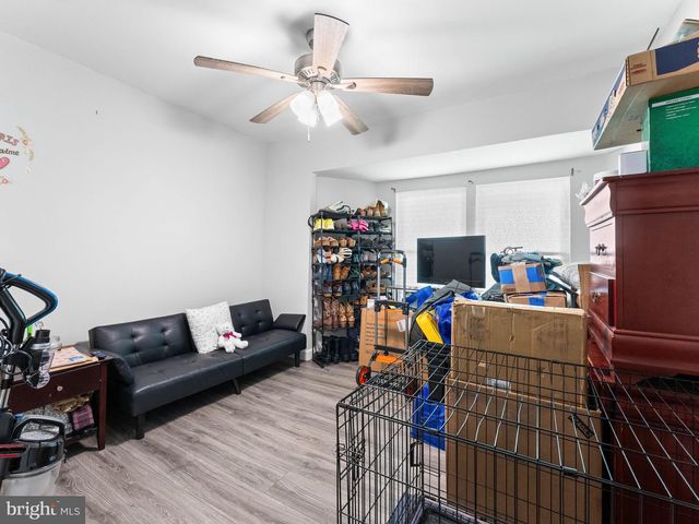 111 HOLYOKE AVE, Somerdale, NJ 08083