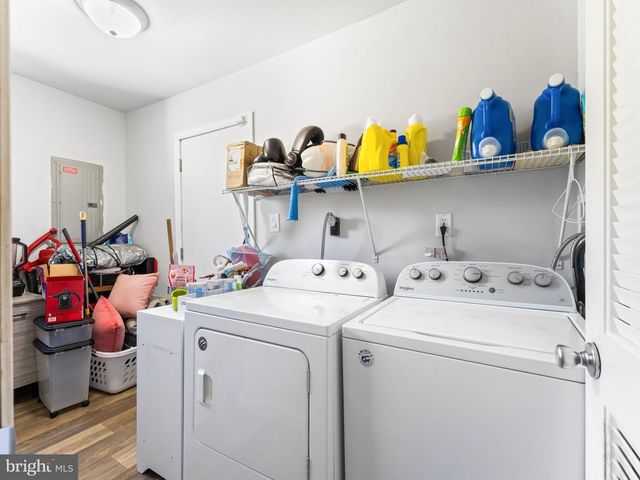 111 HOLYOKE AVE, Somerdale, NJ 08083
