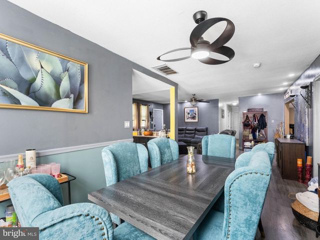 111 HOLYOKE AVE, Somerdale, NJ 08083