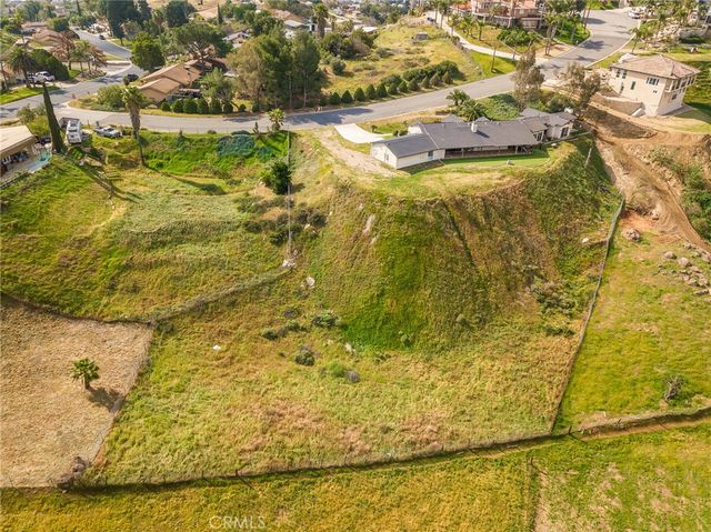 8501 Gray Mare, Jurupa Valley, CA 92509