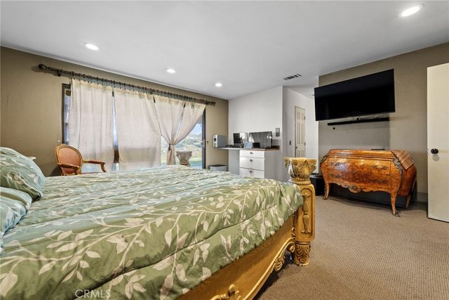 8501 Gray Mare, Jurupa Valley, CA 92509