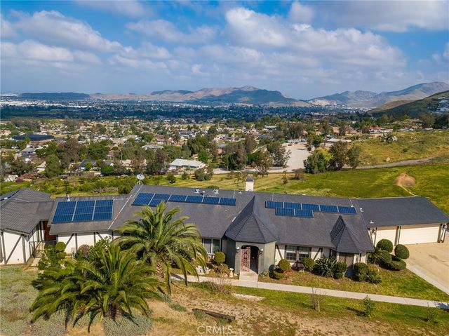 8501 Gray Mare, Jurupa Valley, CA 92509