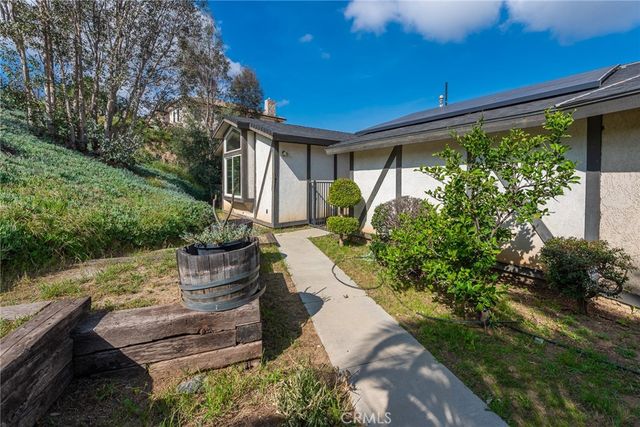 8501 Gray Mare, Jurupa Valley, CA 92509