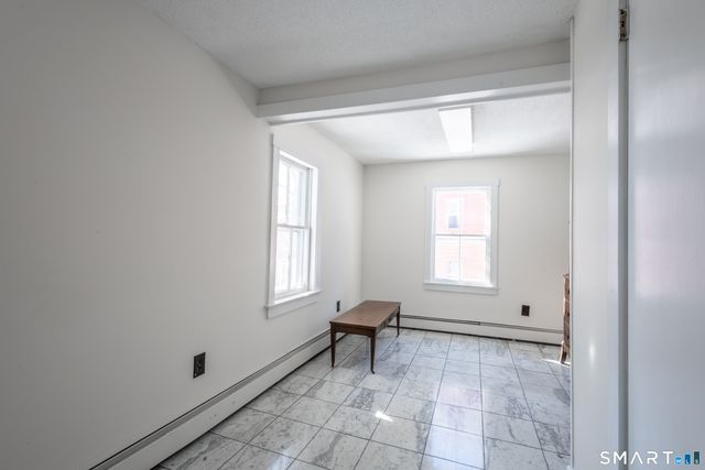 89 Hempstead Street, New London, CT 06320