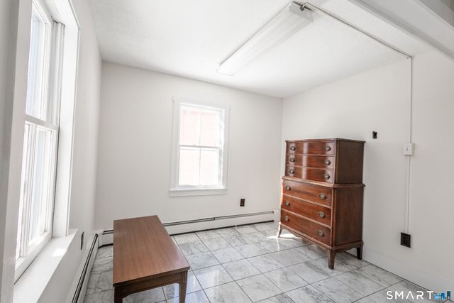 89 Hempstead Street, New London, CT 06320