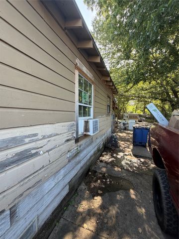 307 N Masters Drive, Dallas, TX 75217