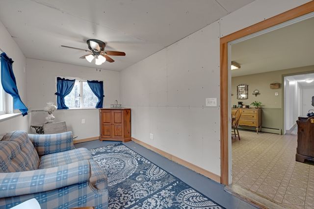 208 New Boston Rd, Sturbridge, MA 01566