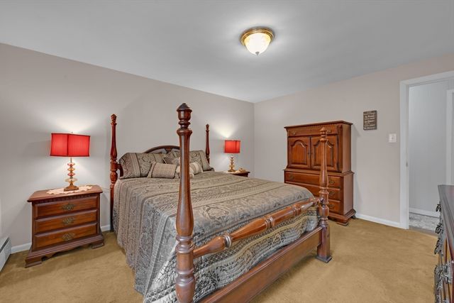 208 New Boston Rd, Sturbridge, MA 01566