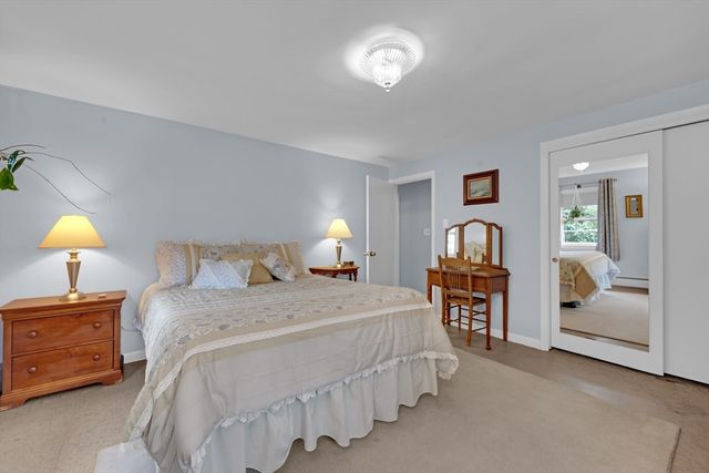 208 New Boston Rd, Sturbridge, MA 01566