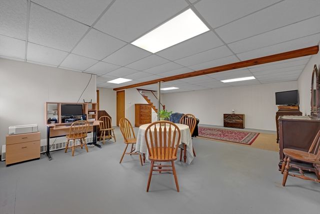 208 New Boston Rd, Sturbridge, MA 01566