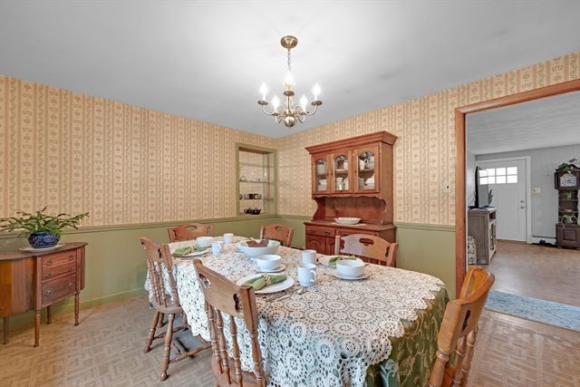 208 New Boston Rd, Sturbridge, MA 01566