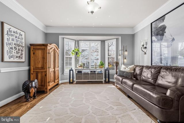 22732 HIGHCREST CIR, Brambleton, VA 20148