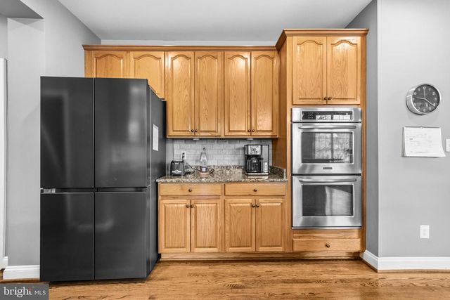 22732 HIGHCREST CIR, Brambleton, VA 20148