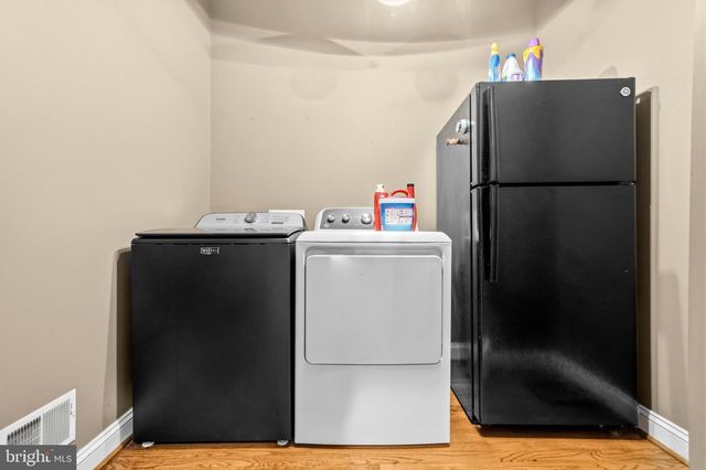 22732 HIGHCREST CIR, Brambleton, VA 20148