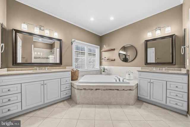 22732 HIGHCREST CIR, Brambleton, VA 20148