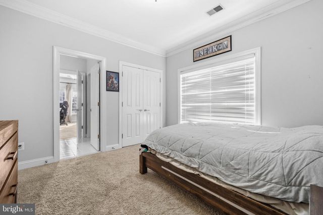 22732 HIGHCREST CIR, Brambleton, VA 20148