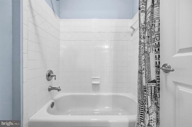 22732 HIGHCREST CIR, Brambleton, VA 20148