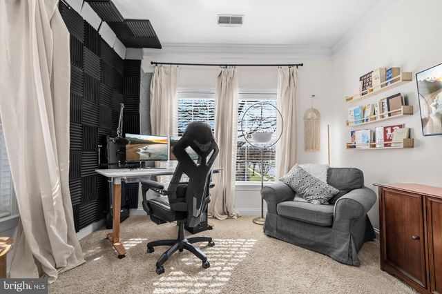 22732 HIGHCREST CIR, Brambleton, VA 20148