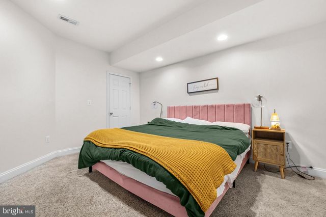 22732 HIGHCREST CIR, Brambleton, VA 20148