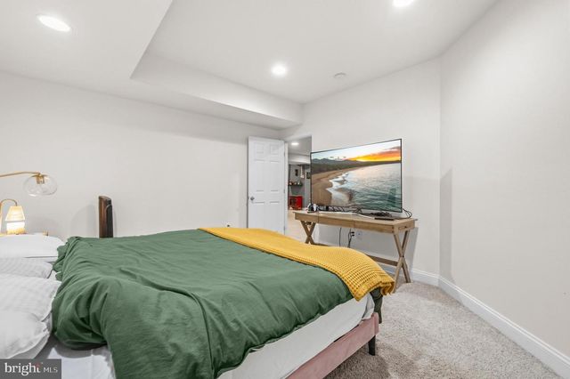 22732 HIGHCREST CIR, Brambleton, VA 20148