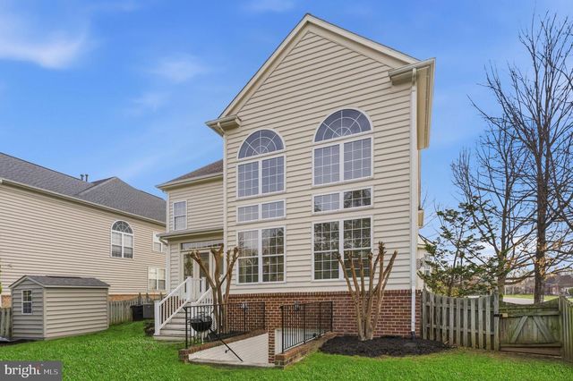 22732 HIGHCREST CIR, Brambleton, VA 20148