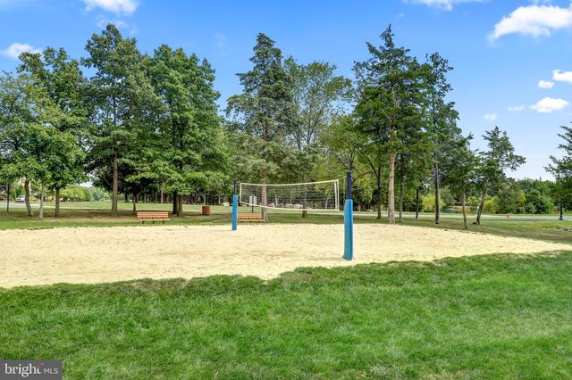 22732 HIGHCREST CIR, Brambleton, VA 20148