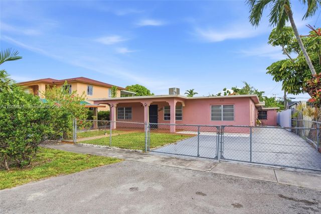 921 E 14 Street, Hialeah, FL 33010