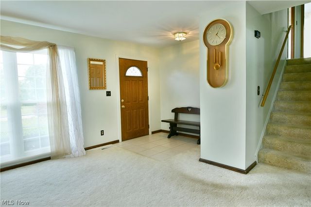 566 Greenleaf Avenue NE, Warren, OH 44484