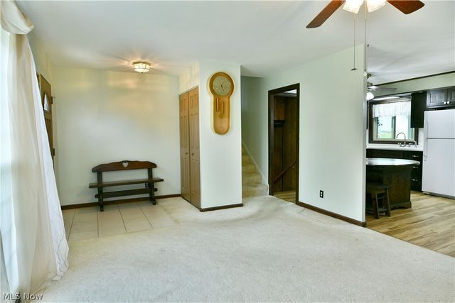 566 Greenleaf Avenue NE, Warren, OH 44484