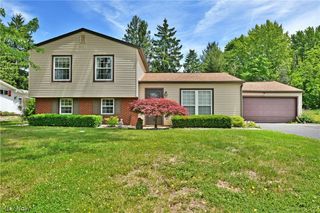 566 Greenleaf Avenue NE, Warren, OH 44484