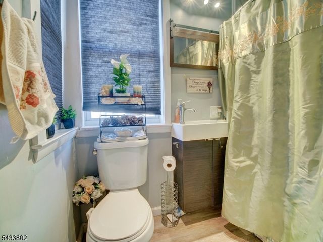 40 Bruen Ave, Irvington Twp., NJ 07111