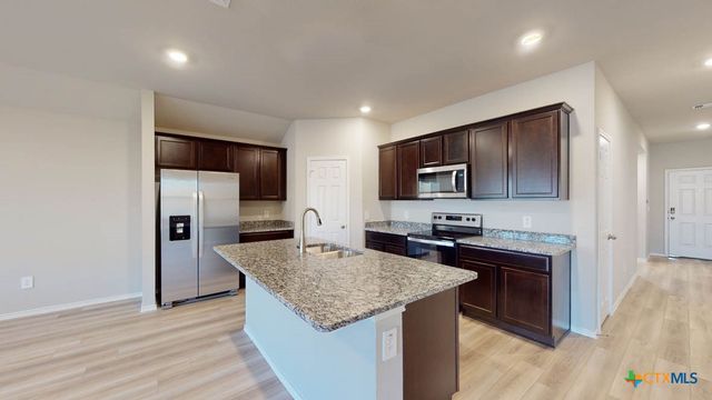 3037 Creekside Hills Boulevard, Copperas Cove, TX 76522