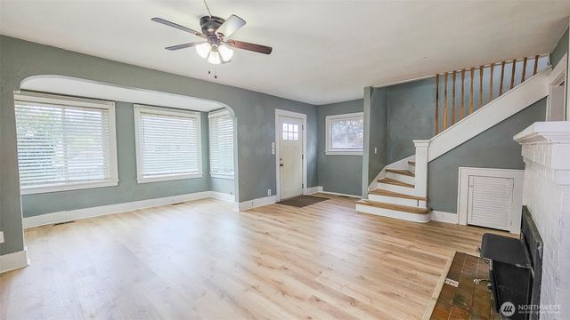 517 W Broadway Avenue, Montesano, WA 98563