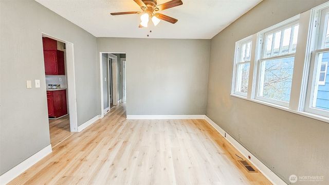 517 W Broadway Avenue, Montesano, WA 98563