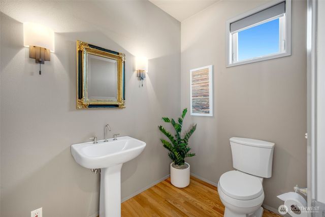 4017 56th Avenue SW, Seattle, WA 98116