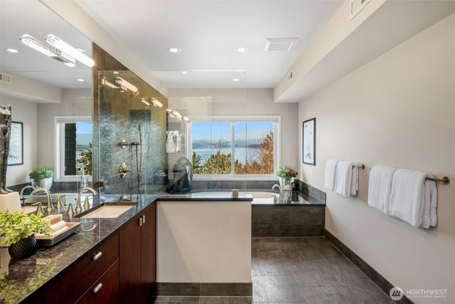 4017 56th Avenue SW, Seattle, WA 98116