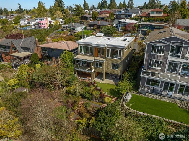 4017 56th Avenue SW, Seattle, WA 98116