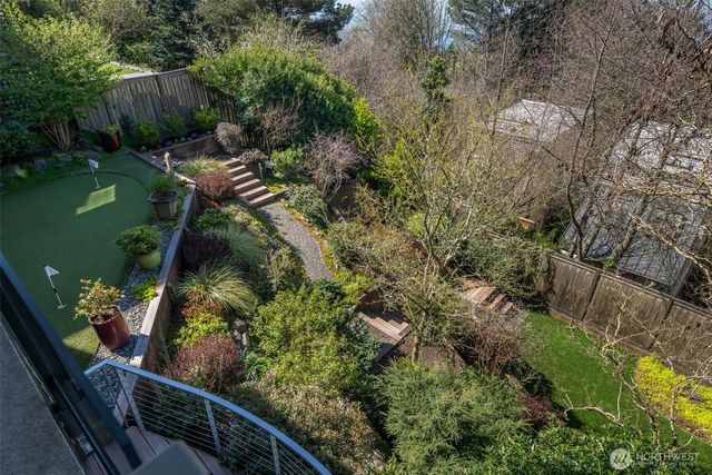 4017 56th Avenue SW, Seattle, WA 98116