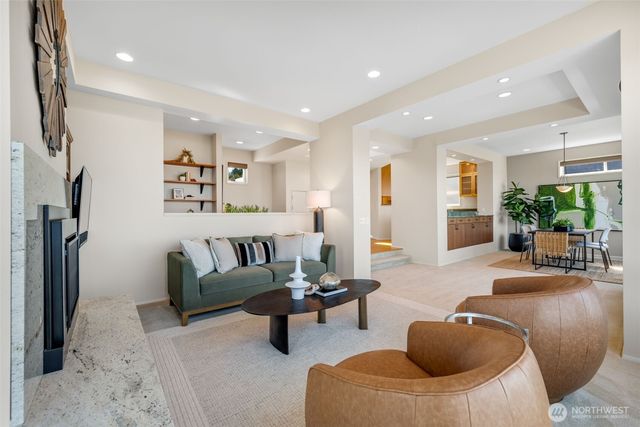 4017 56th Avenue SW, Seattle, WA 98116