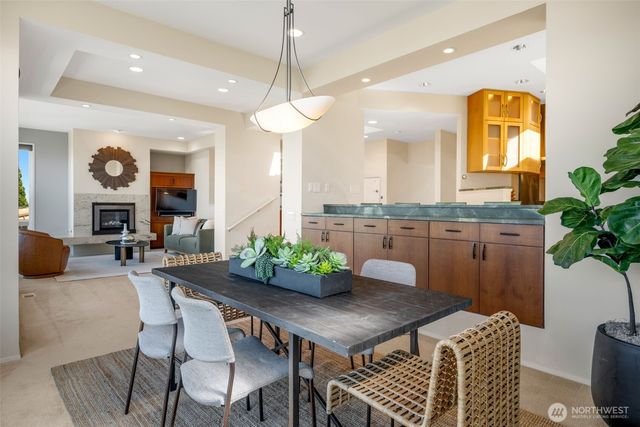 4017 56th Avenue SW, Seattle, WA 98116