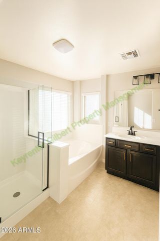 106 E CATCLAW Street, Gilbert, AZ 85296